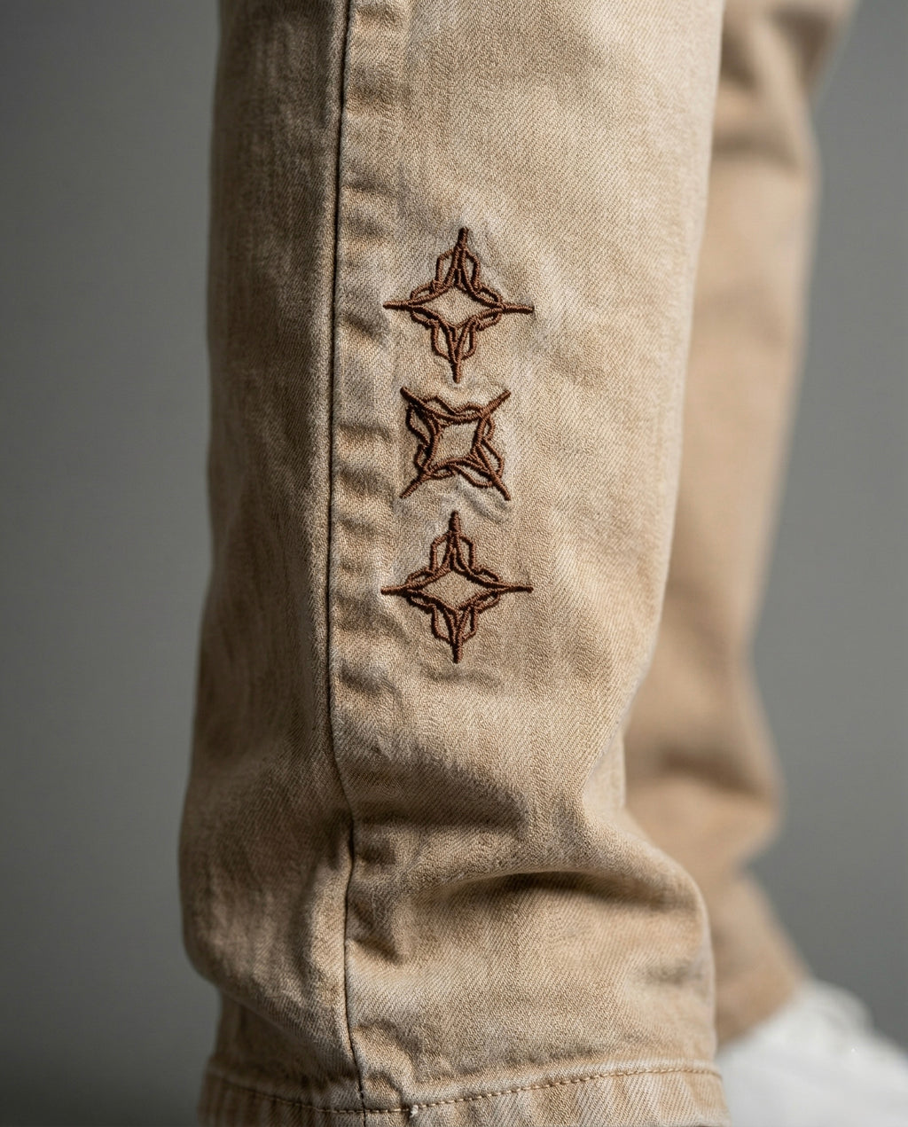 Cult beige denim
