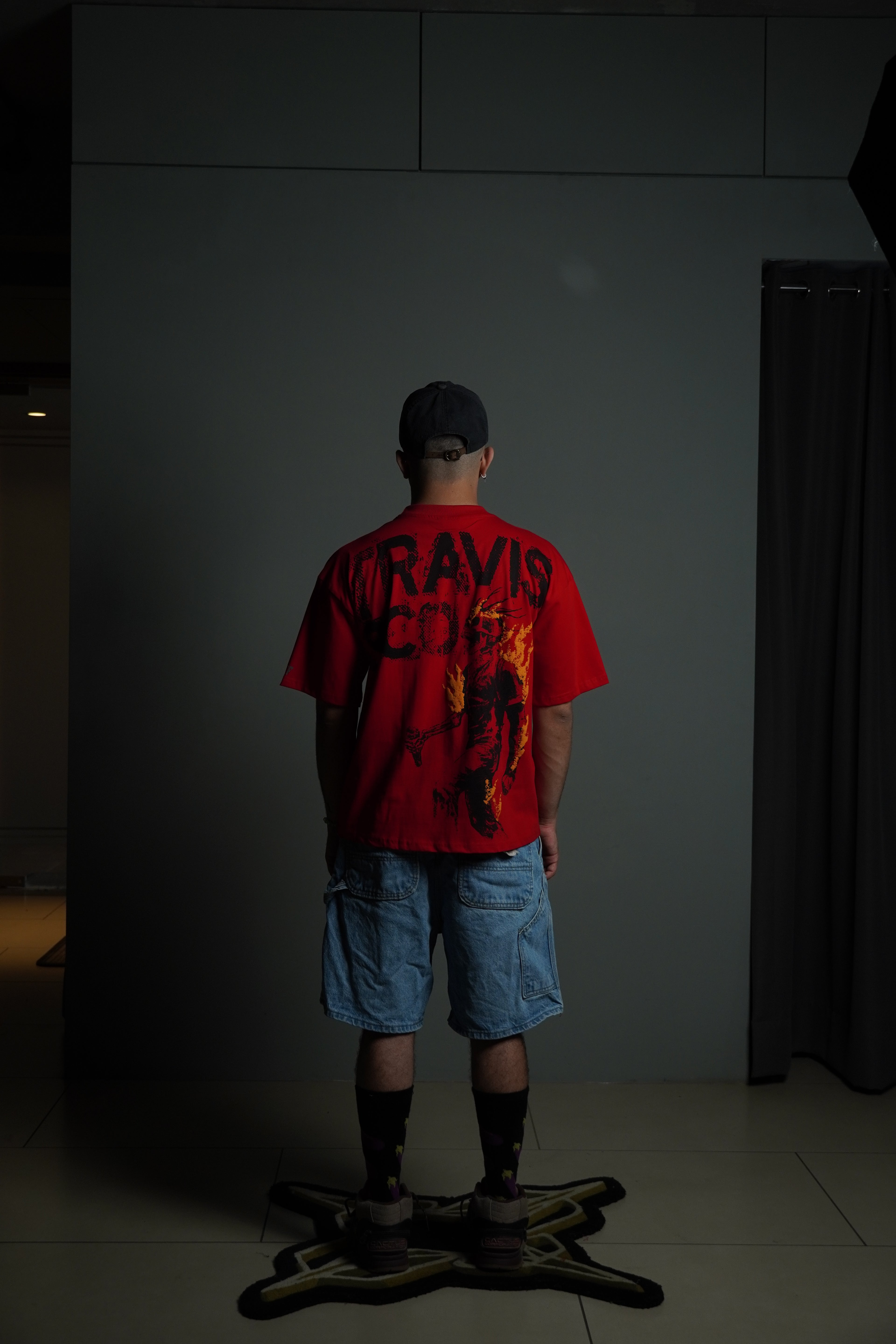 Travis tee/La flame