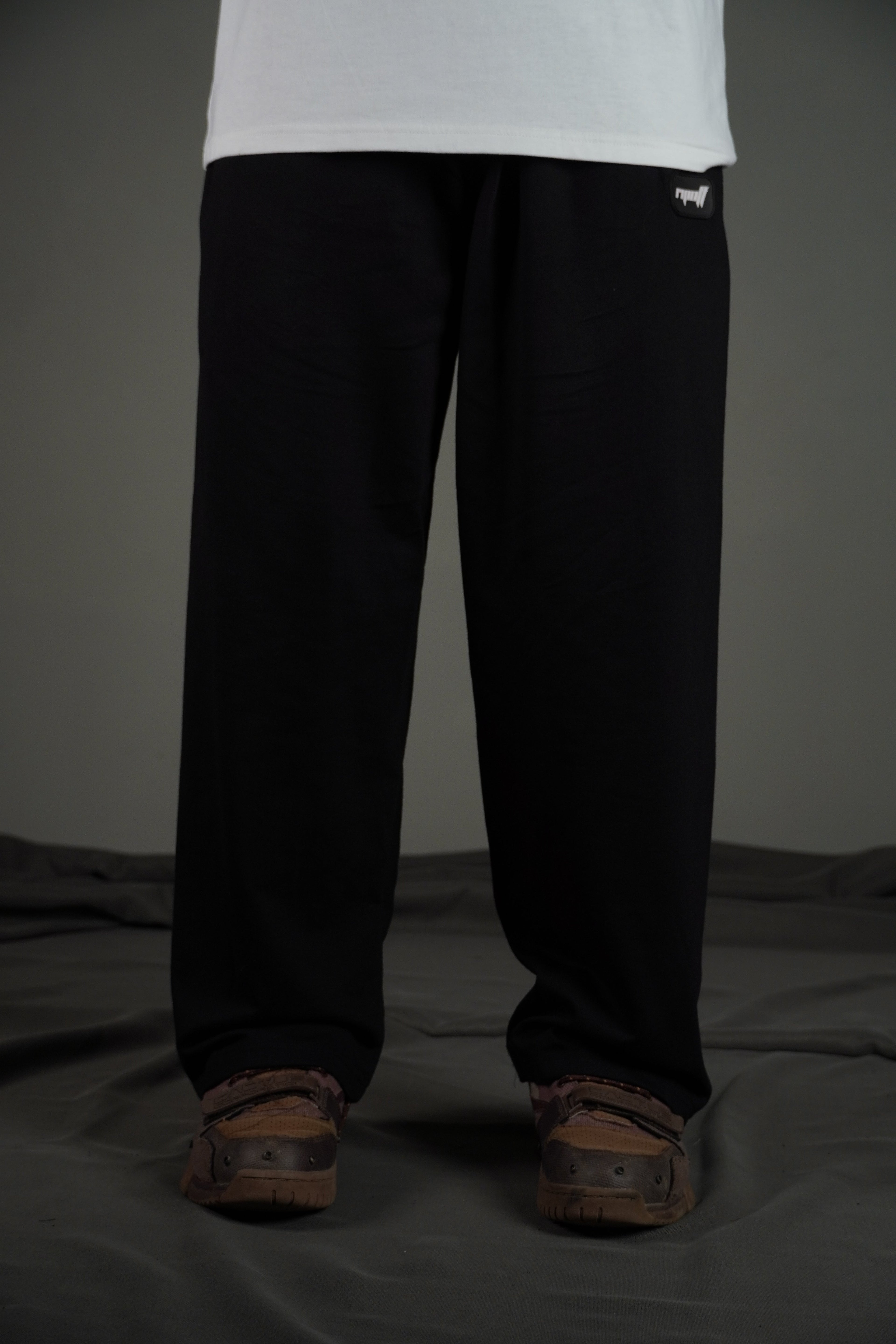 Black Sweatpants( Sweat Pants ) by Ripoff