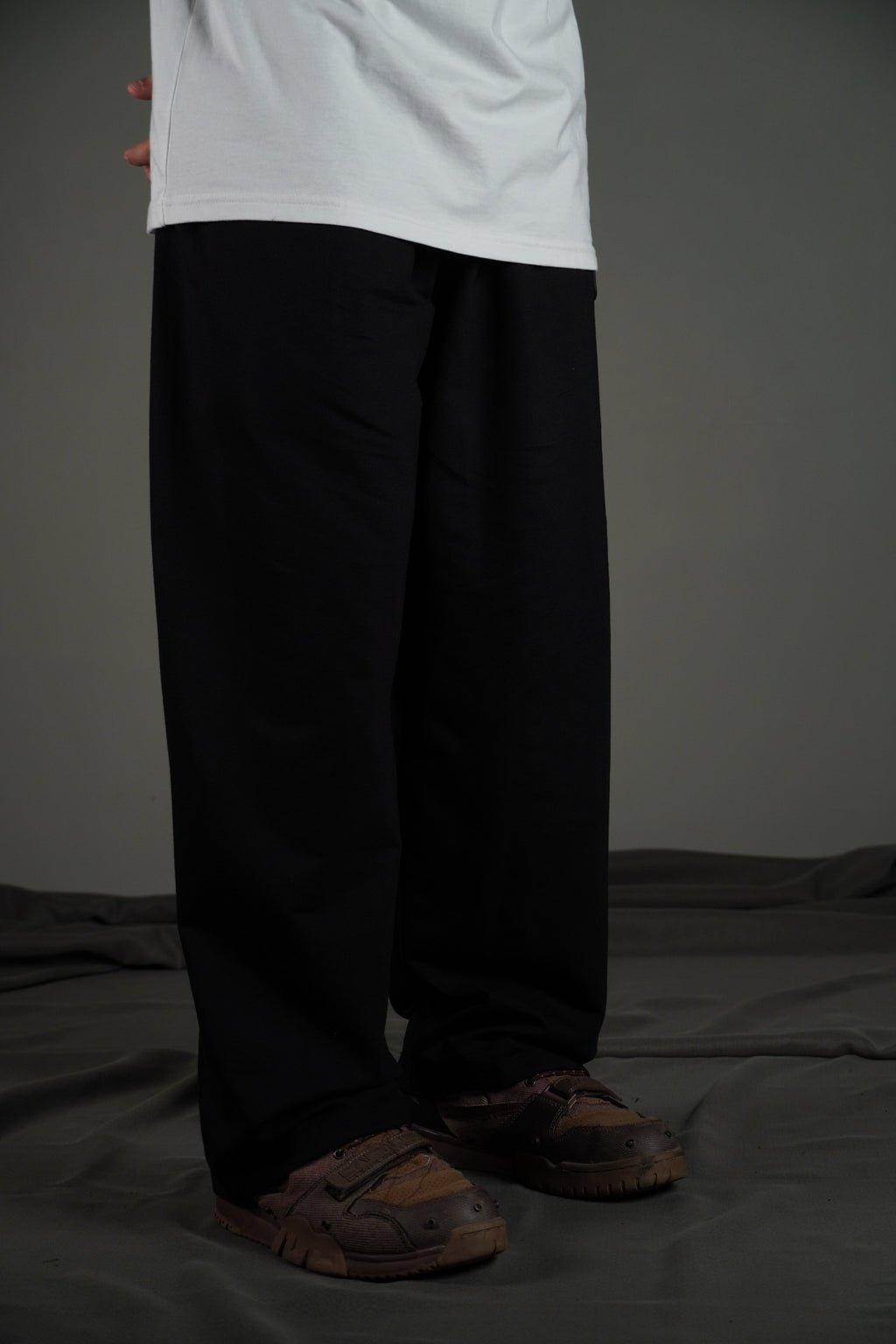 Black Sweatpants( Sweat Pants ) by Ripoff