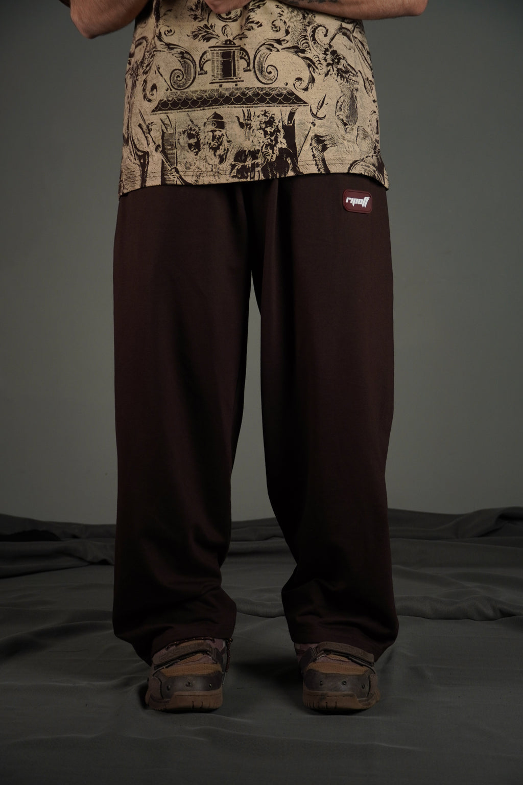 Brown Sweatpants( Sweat Pants ) by Ripoff