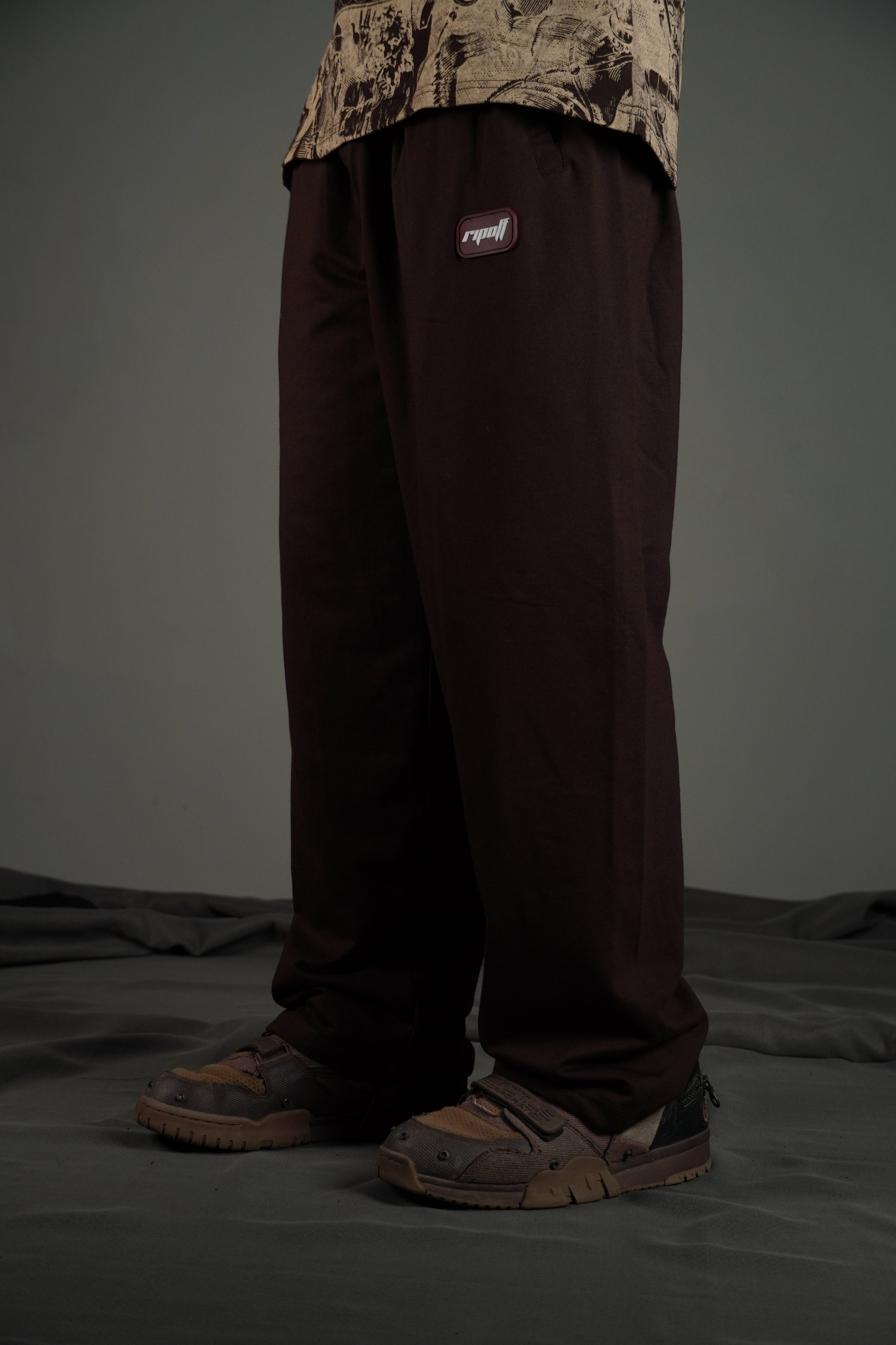 Brown Sweatpants( Sweat Pants ) by Ripoff