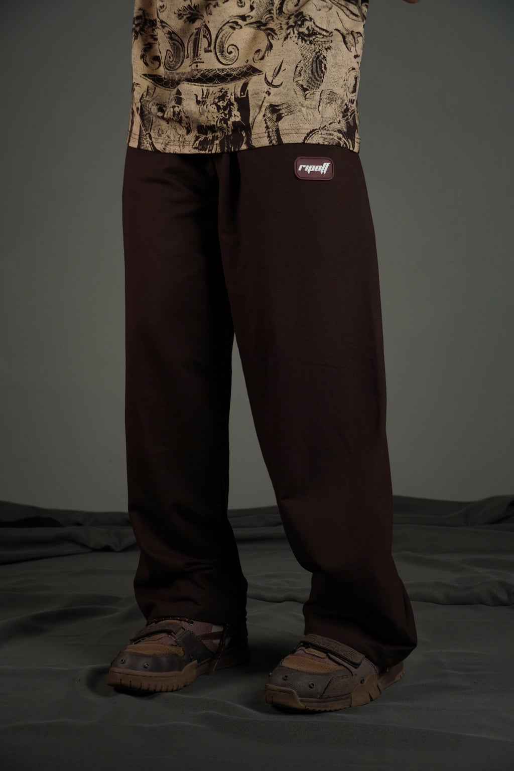 Brown Sweatpants( Sweat Pants ) by Ripoff