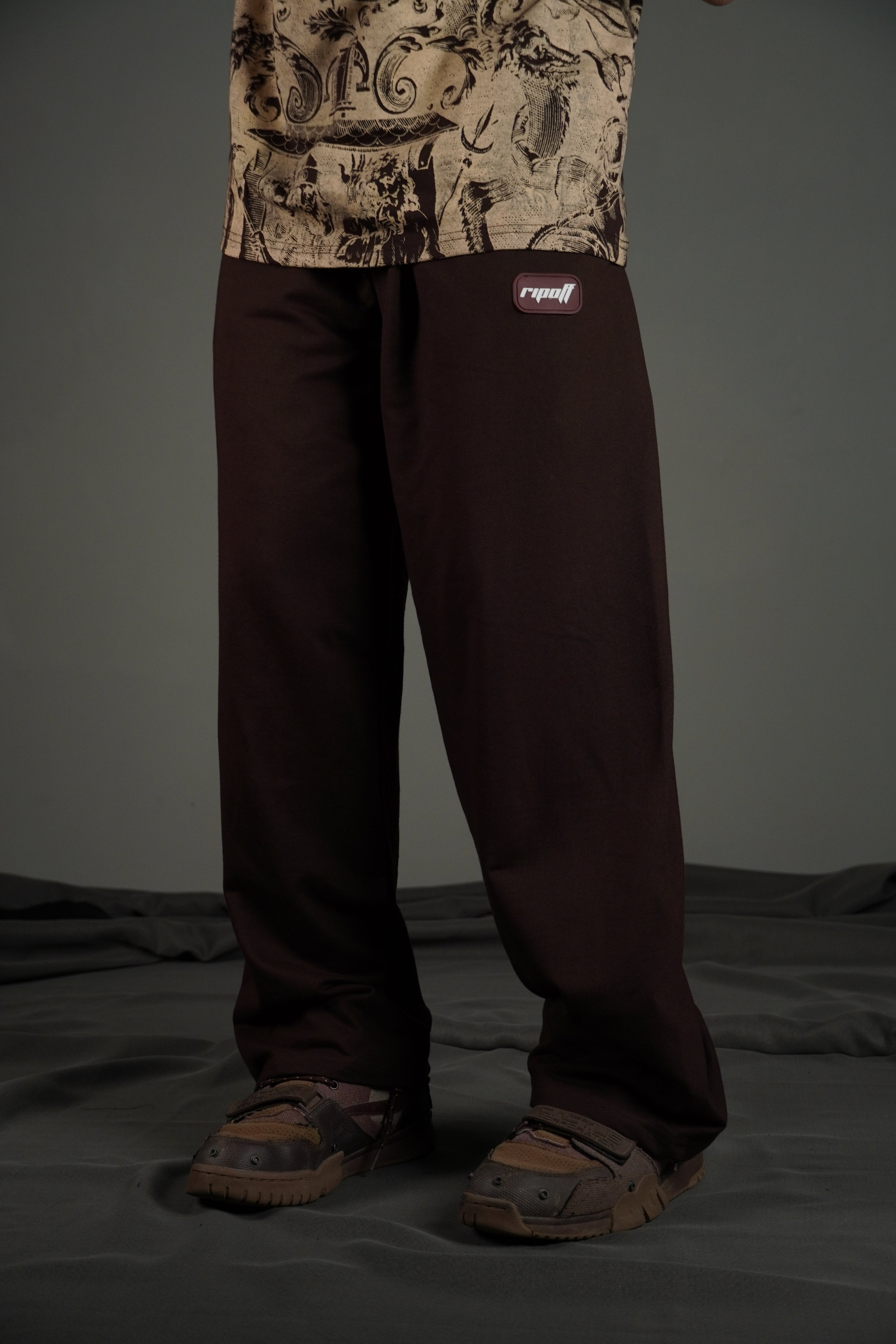 Brown Sweatpants( Sweat Pants ) by Ripoff
