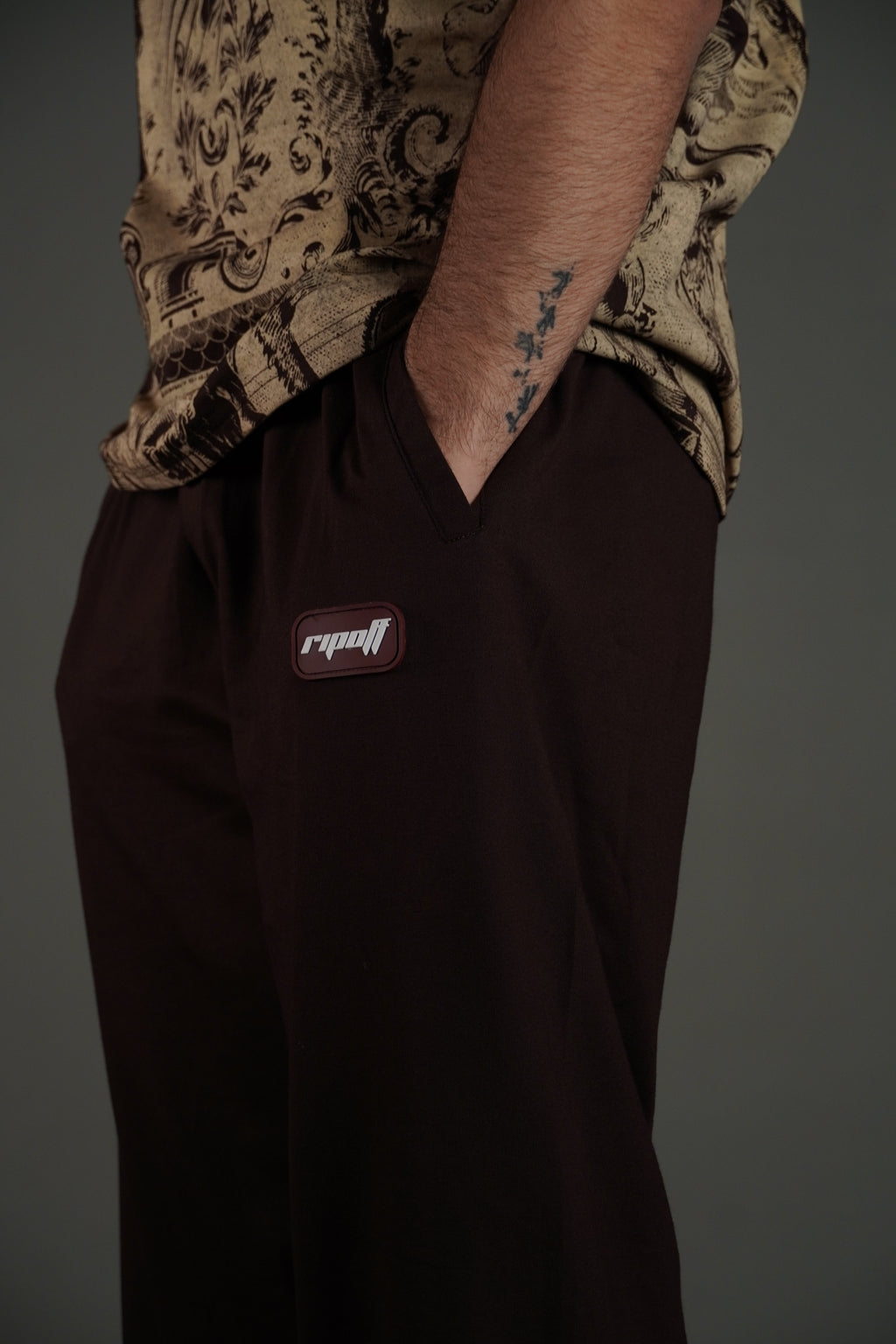 Brown Sweatpants( Sweat Pants ) by Ripoff