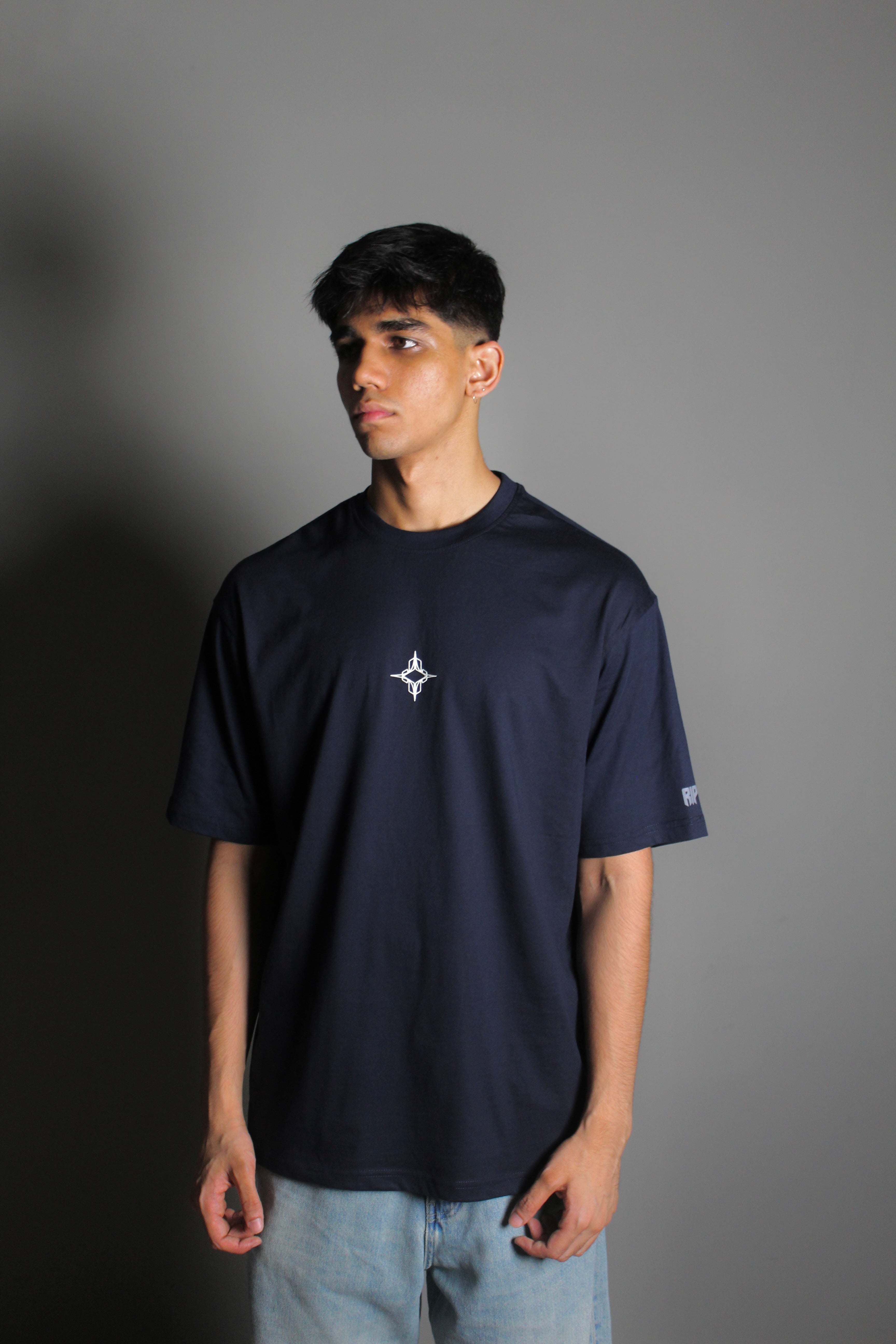 Navy blue basic tee( Oversized Tshirts ) by Ripoff