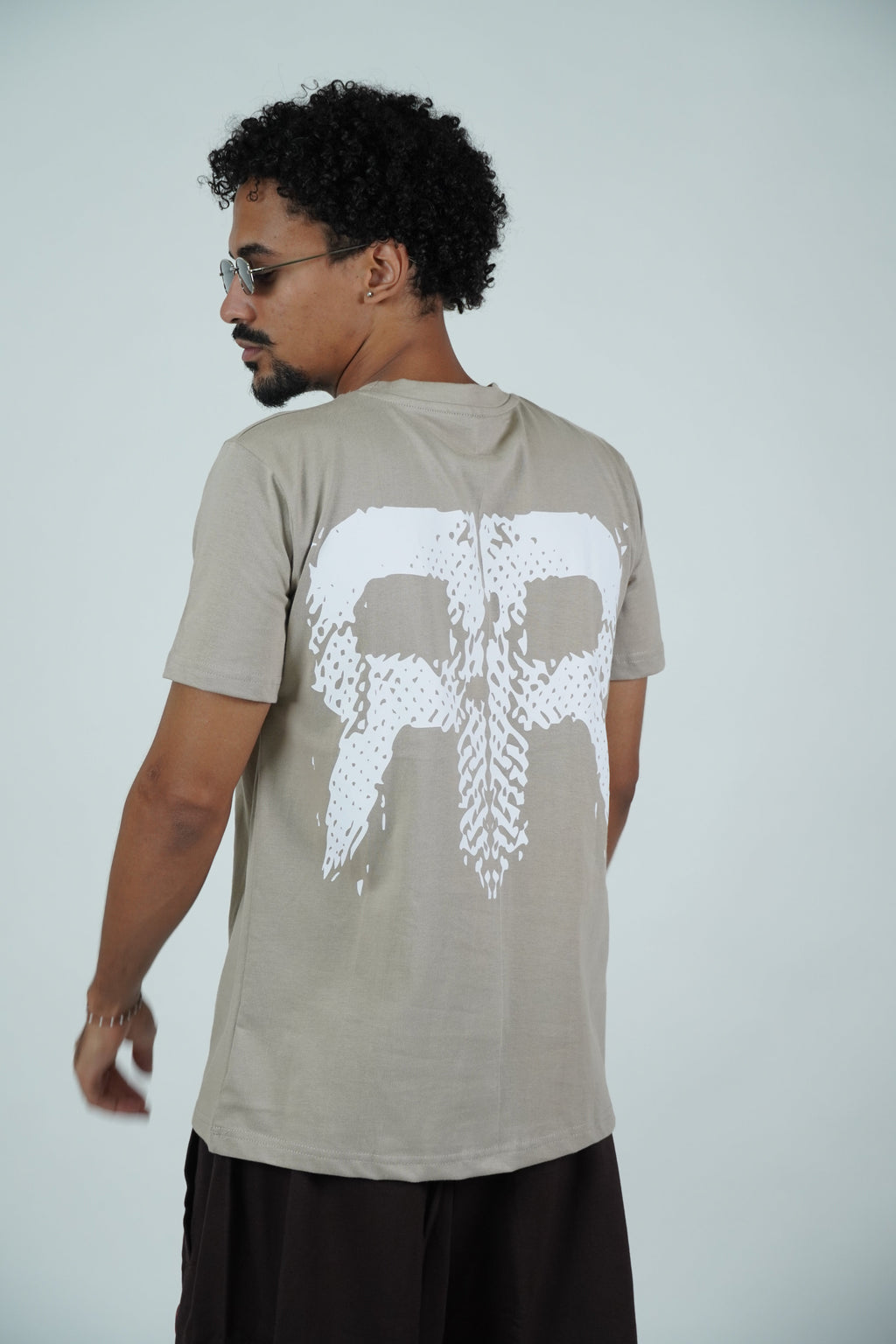 Recon tee( Regular Fit ) by Ripoff